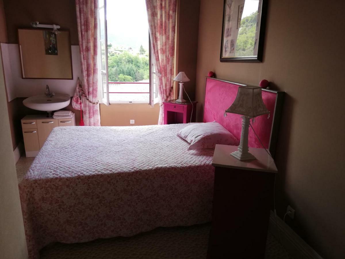 Le Comptoir Du Ranc De Bannes Otel Sumène Dış mekan fotoğraf